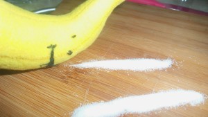 banan wciąga kreski